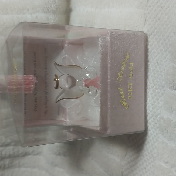 Lovinbox whisper of angel wings. 22kt gold. - Picture 1 of 6